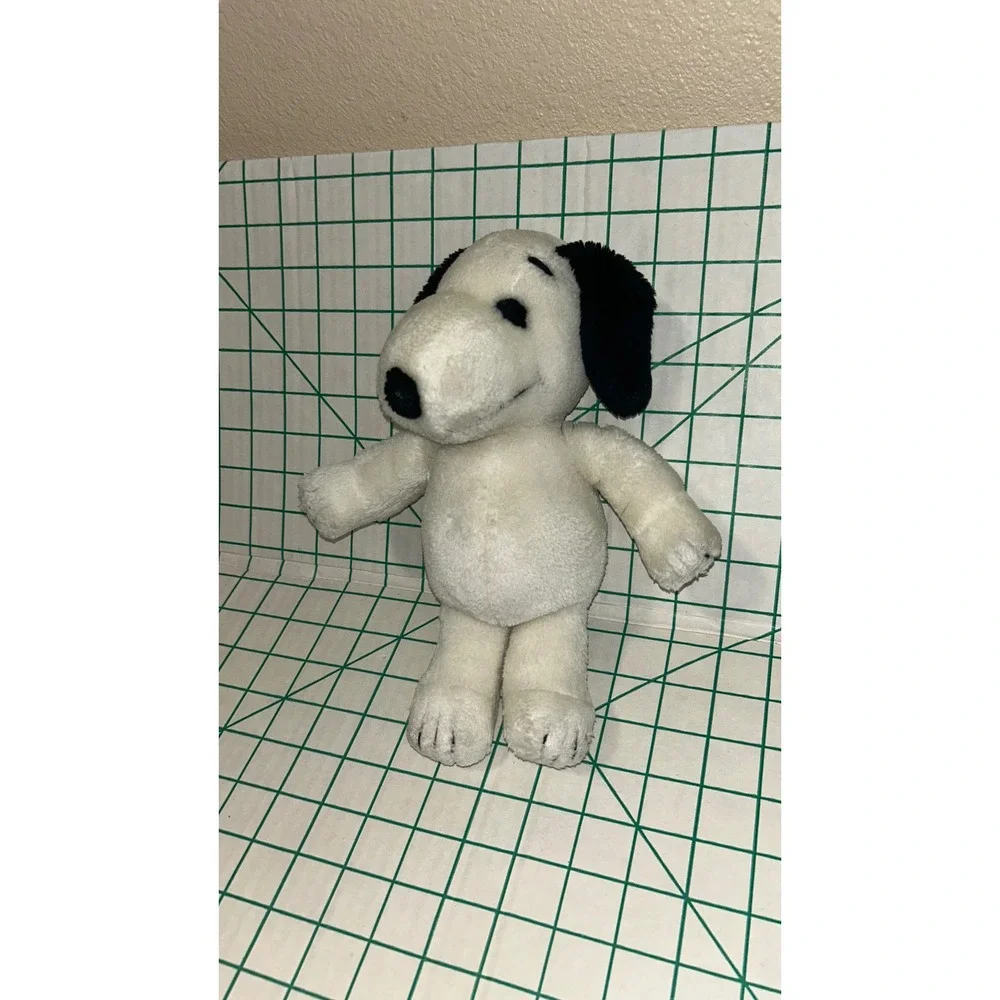 Vintage 1968 Snoopy Peanuts Plush United Feature Syndicate 12 Inch White Black